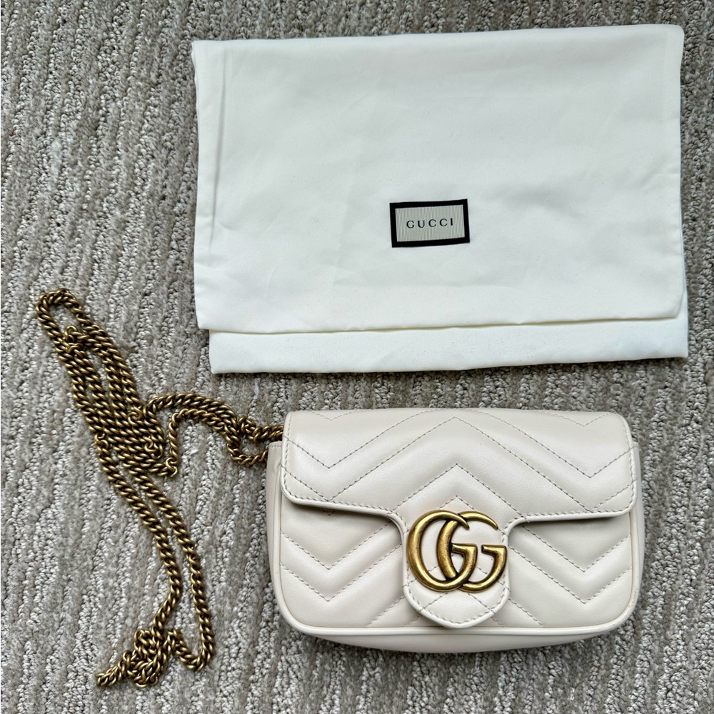 GG Marmont matelassé leather super mini bag